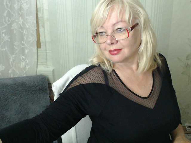 EvelynLoveShy