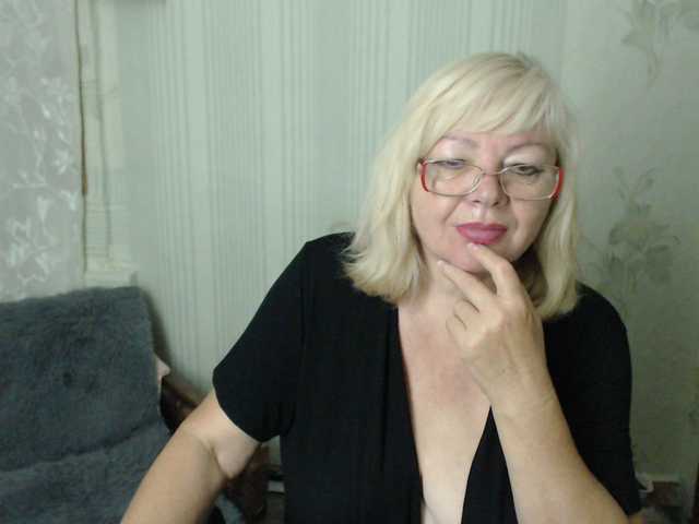 EvelynLoveShy