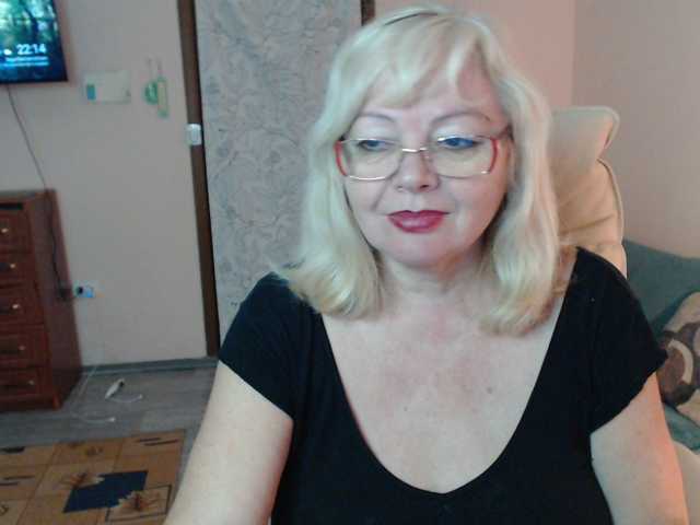 EvelynLoveShy