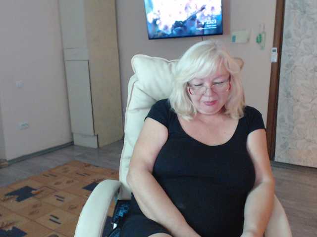 EvelynLoveShy