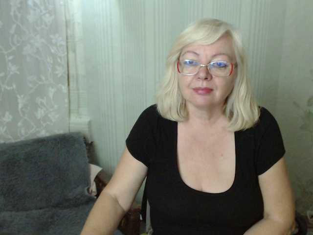 EvelynLoveShy