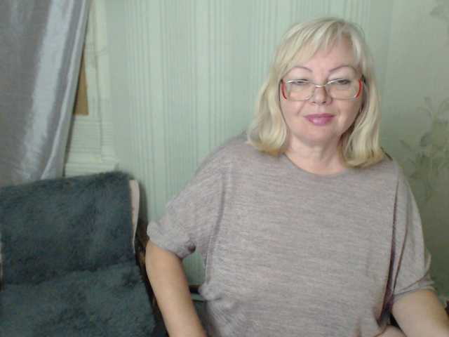 EvelynLoveShy