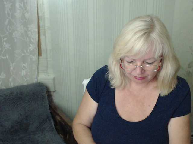 EvelynLoveShy