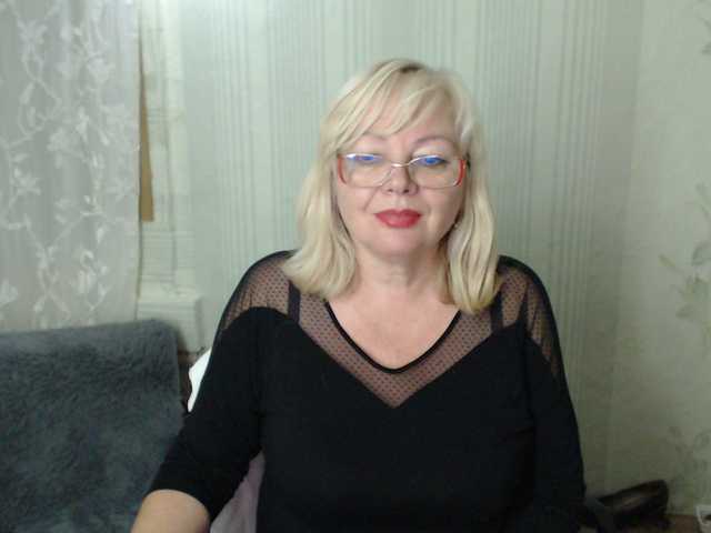 EvelynLoveShy
