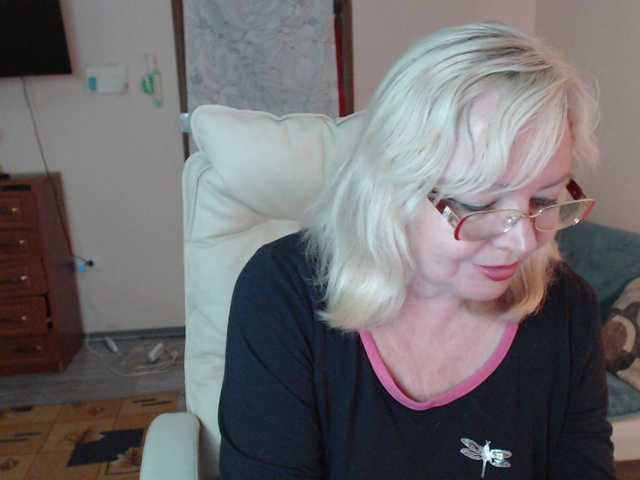 EvelynLoveShy