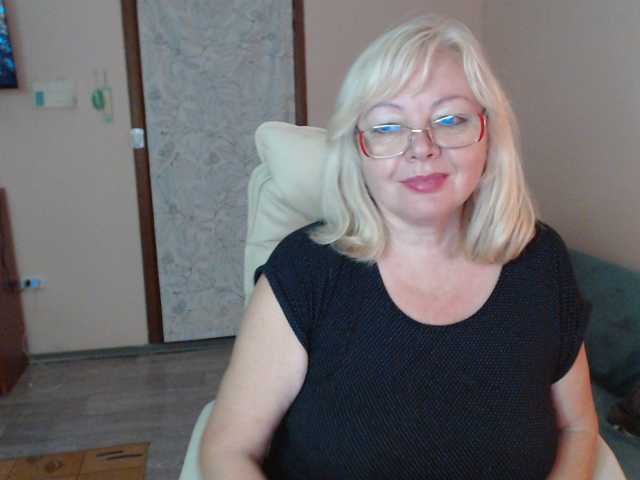 EvelynLoveShy