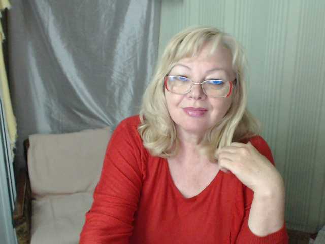 EvelynLoveShy