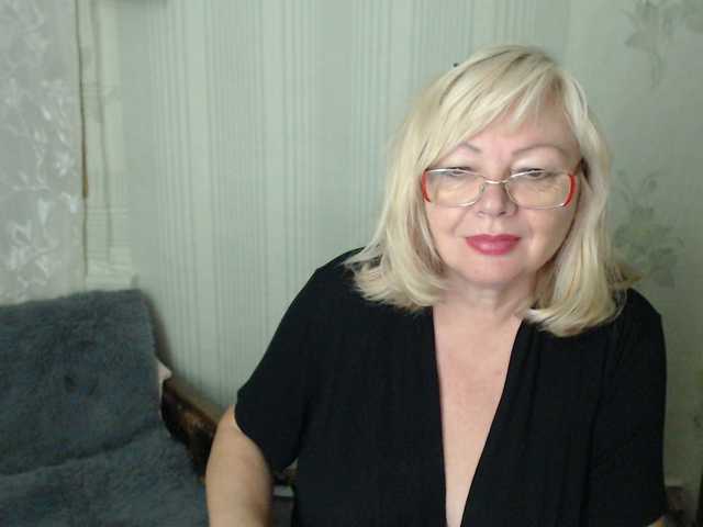 go to chat with EvelynLoveShy