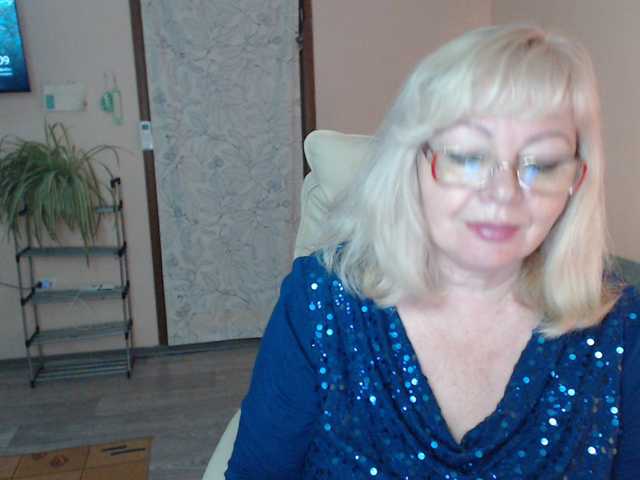EvelynLoveShy