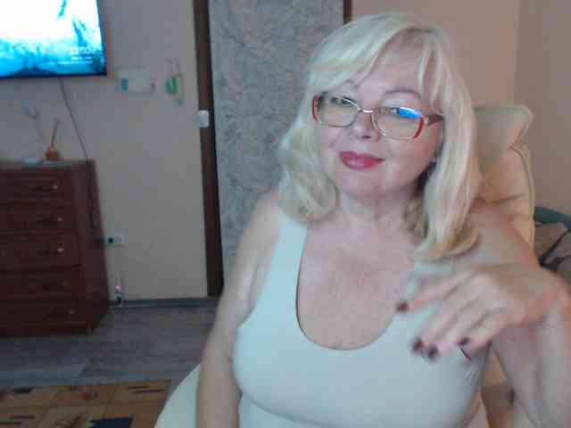 BarbaraBlondy live female cam on bongacams