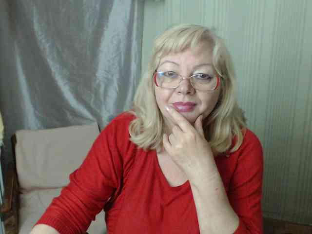 EvelynLoveShy webcam