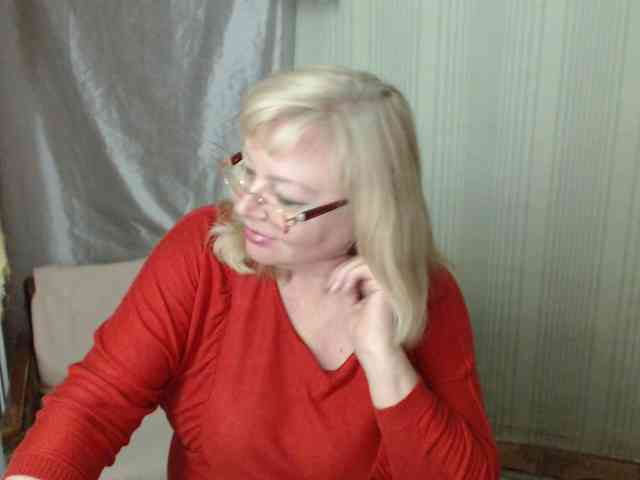 EvelynLoveShy webcam