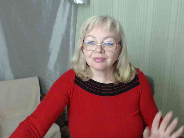 EvelynLoveShy webcam