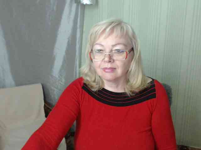 EvelynLoveShy webcam