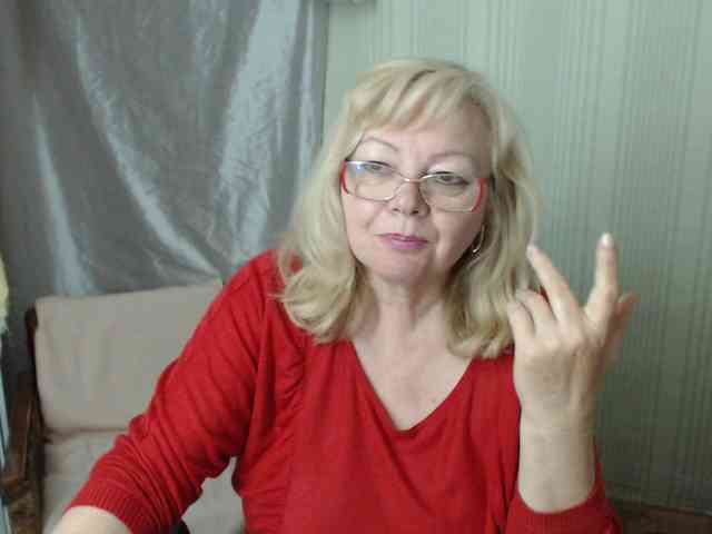 EvelynLoveShy webcam
