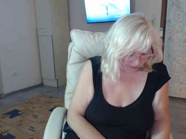 BarbaraBlondy live female cam on bongacams