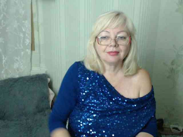 EvelynLoveShy webcam