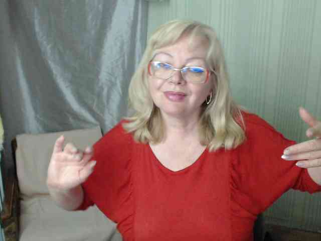 EvelynLoveShy webcam