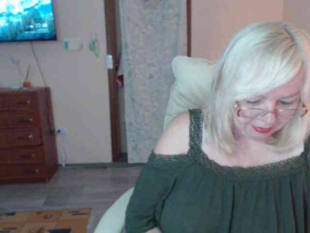 BarbaraBlondy live female cam on bongacams