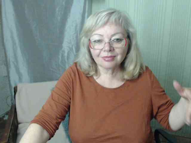 EvelynLoveShy webcam