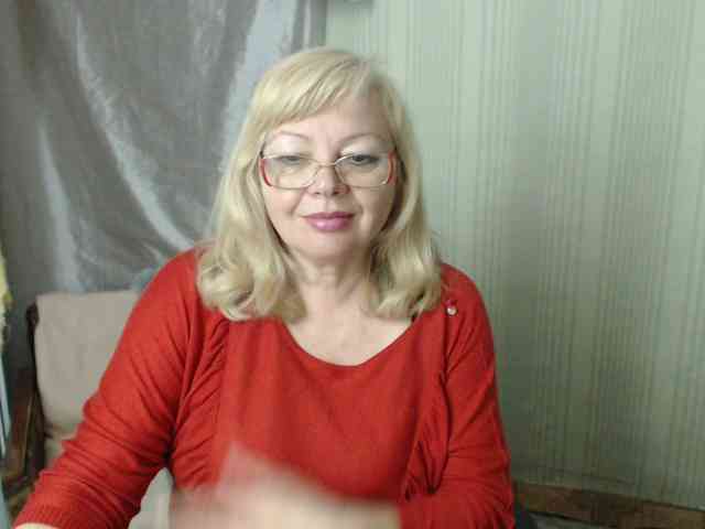 EvelynLoveShy webcam