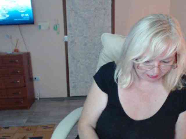 BarbaraBlondy live female cam on bongacams