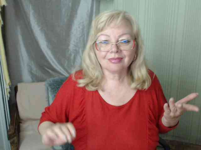 EvelynLoveShy webcam
