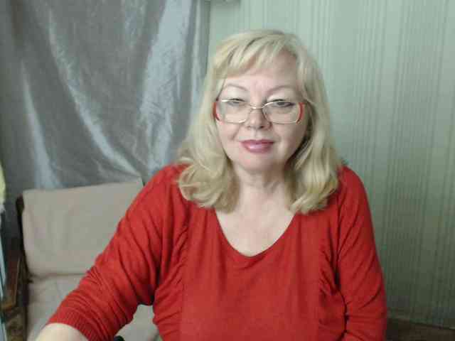 EvelynLoveShy webcam