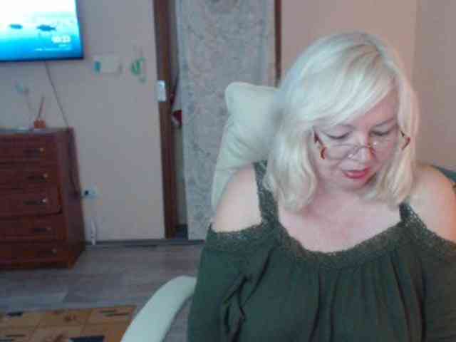 BarbaraBlondy live female cam on bongacams