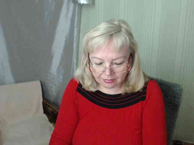 EvelynLoveShy webcam