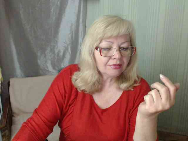 EvelynLoveShy webcam