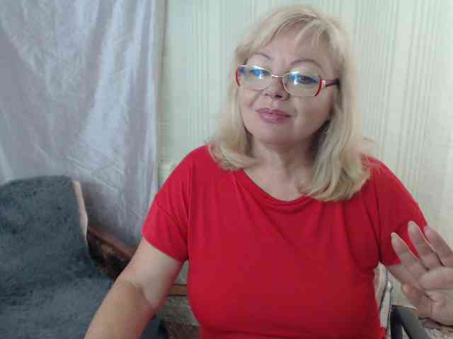 EvelynLoveShy webcam