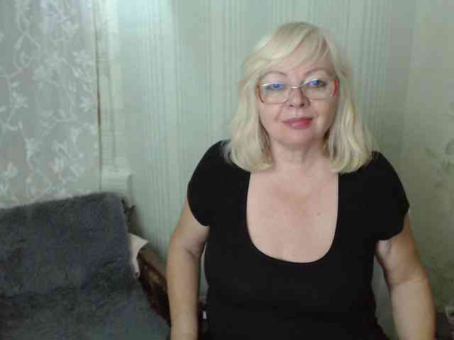 evelynloveshy's live room