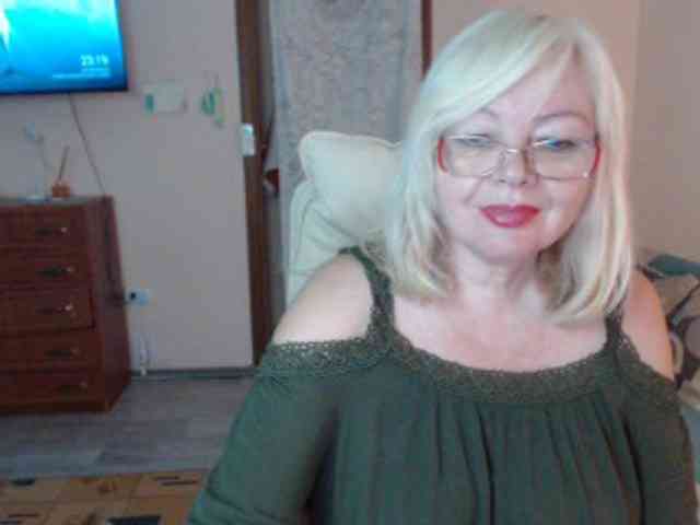BarbaraBlondy live female cam on bongacams