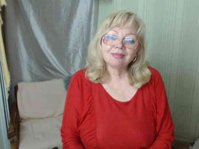 EvelynLoveShy webcam