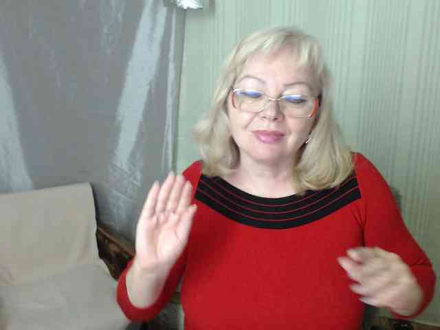 EvelynLoveShy webcam