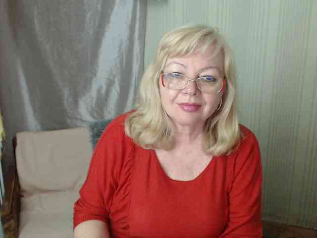 EvelynLoveShy webcam