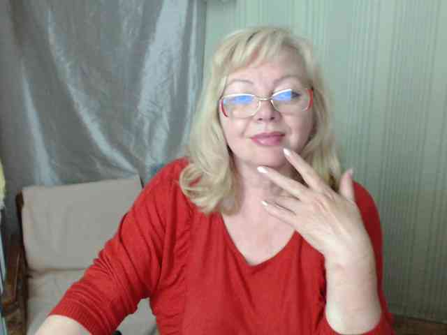 EvelynLoveShy webcam