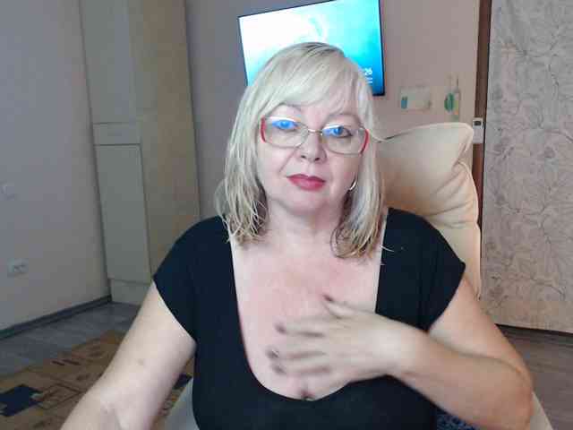 BarbaraBlondy live female cam on bongacams