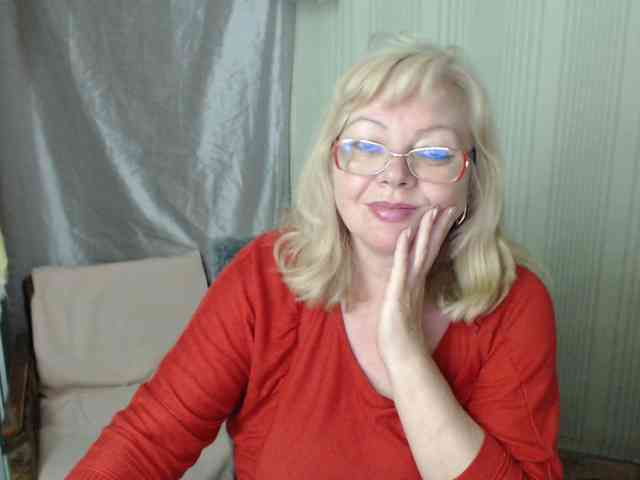 EvelynLoveShy webcam