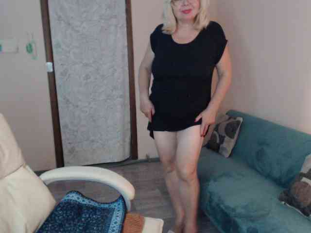 BarbaraBlondy live female cam on bongacams