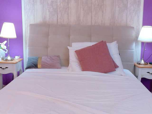 Brianna-Joy live cam on BongaCams
