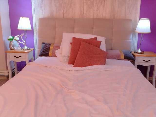 Brianna-Joy live cam on BongaCams