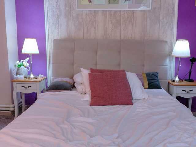 Brianna-Joy live webcam show