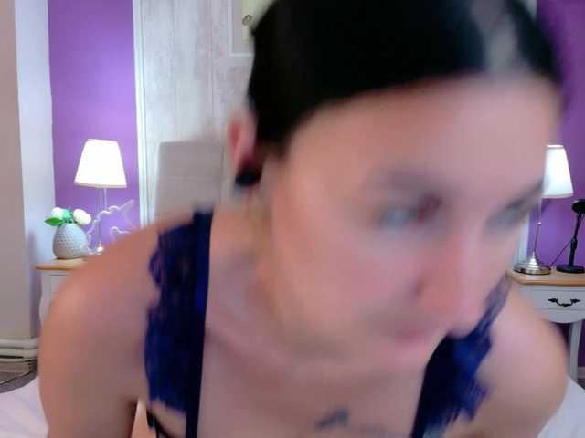 Brianna-Joy live cam on BongaCams