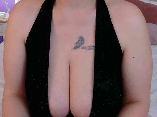 Brianna-Joy webcam