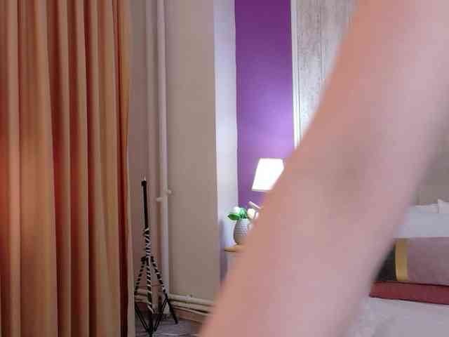 Brianna-Joy webcam