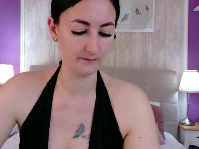 Brianna-Joy webcam