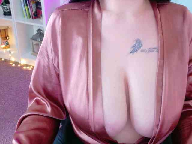 Brianna-Joy webcam