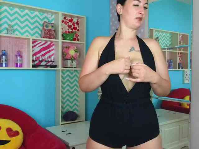 Brianna-Joy webcam